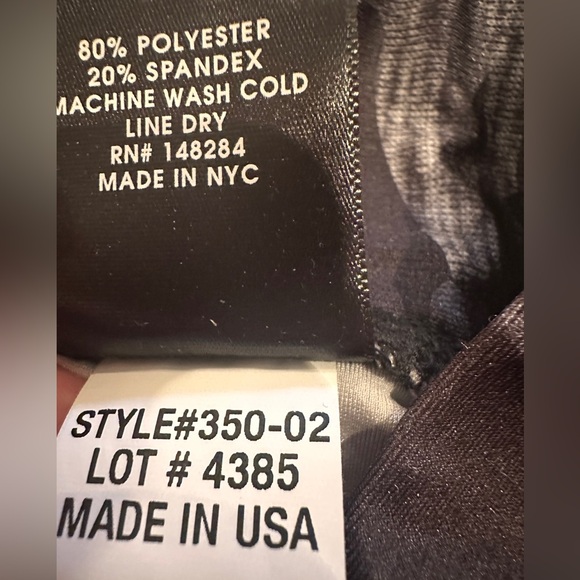 Terez high band leggings- 
Size Small 
Like new condition. - Picture 5 of 6